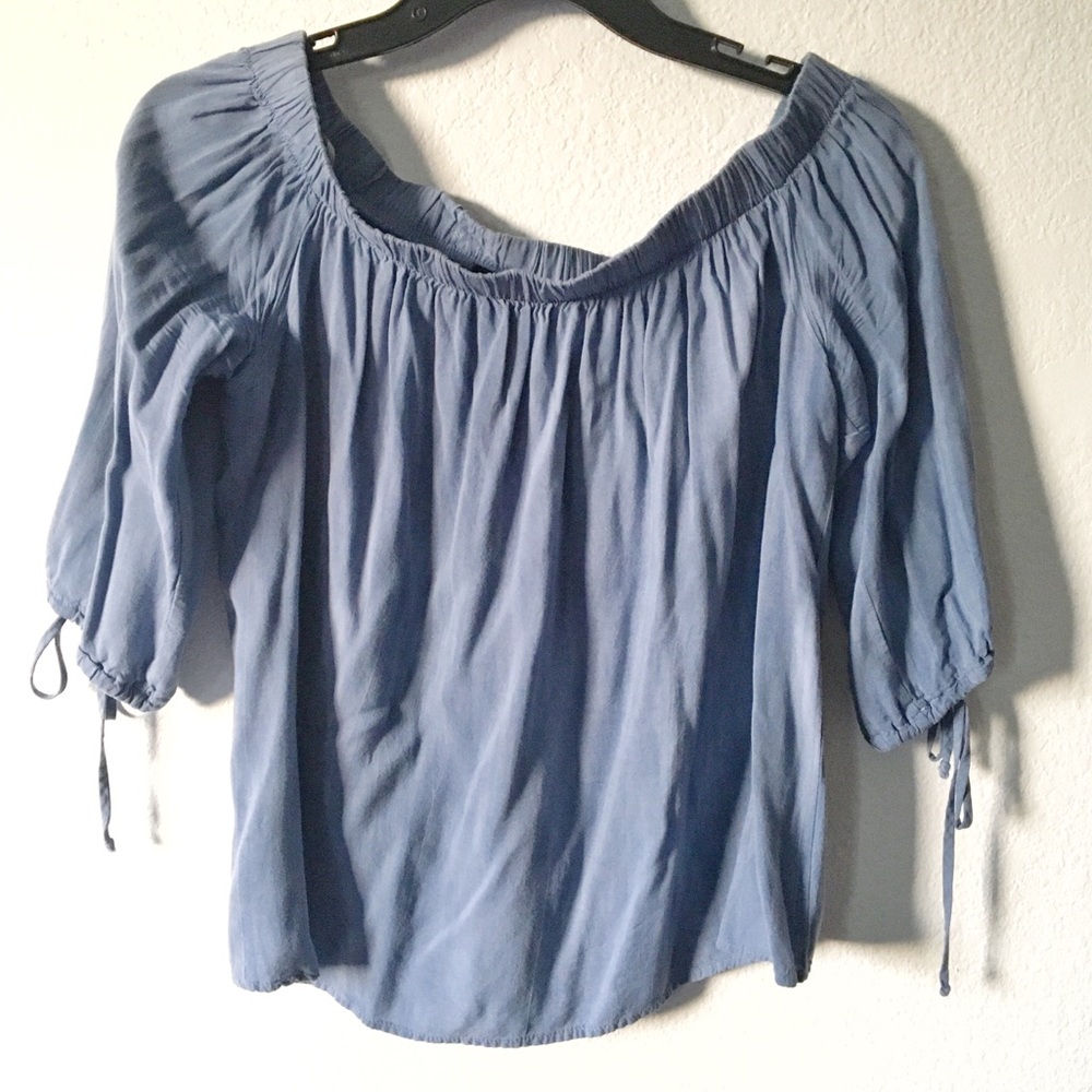 Scoop neck/Off shoulder blouse